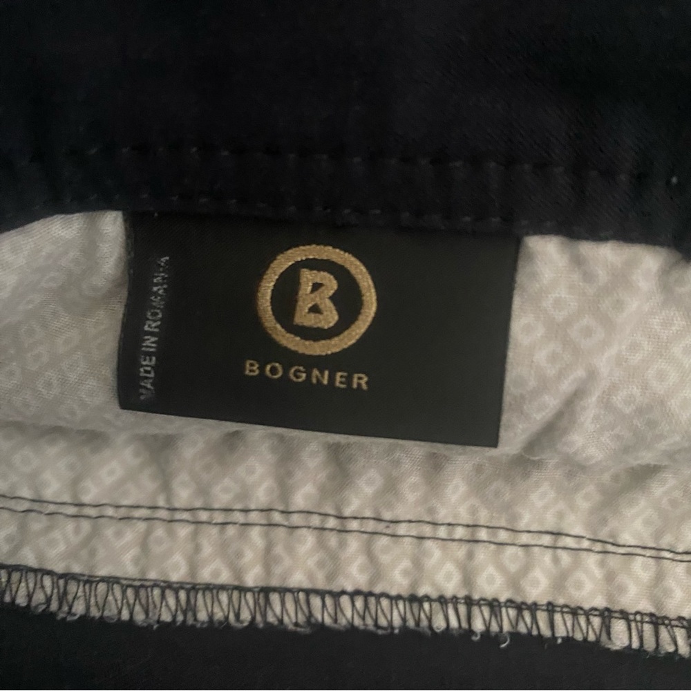 Bogner Black 12” Bermuda Golf Shorts 4 - Picture 4 of 10